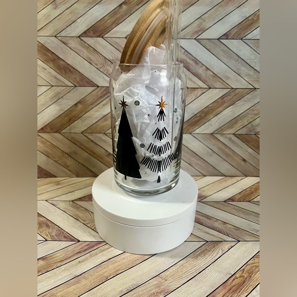 Glass cup with straw and lid